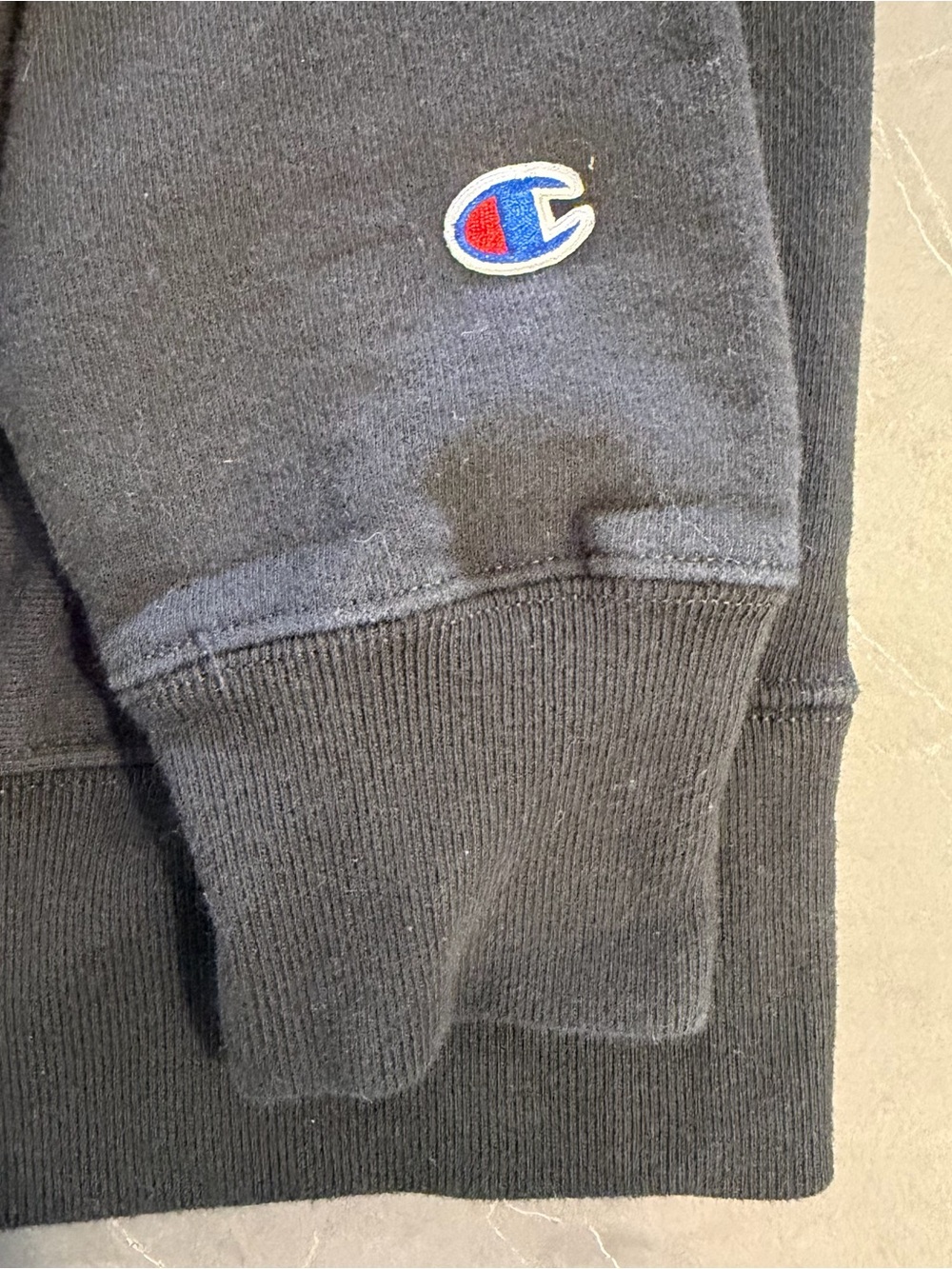 Champion Sweatshirt - Picture 5 of 6